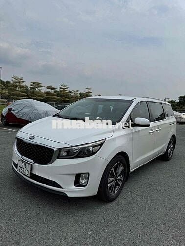 Kia Sedona 2018 máy  dầu 2.2 bản tiêu chuẩn