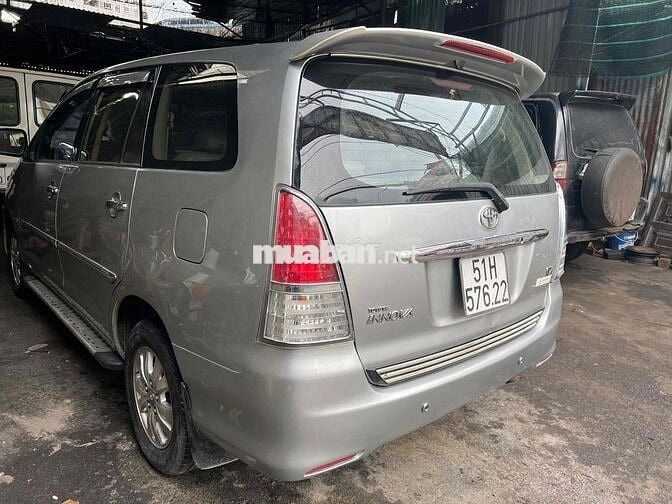 Toyota Innova 2009 V tự động