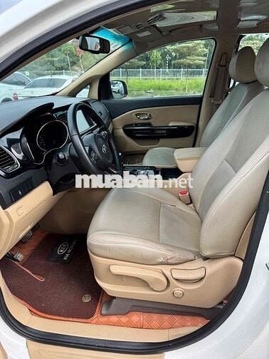 Kia Sedona 2018 máy  dầu 2.2 bản tiêu chuẩn