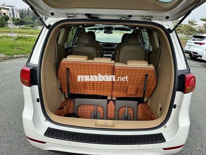 Kia Sedona 2018 máy  dầu 2.2 bản tiêu chuẩn