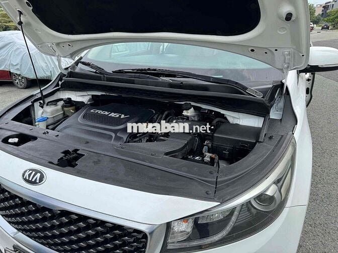 Kia Sedona 2018 máy  dầu 2.2 bản tiêu chuẩn