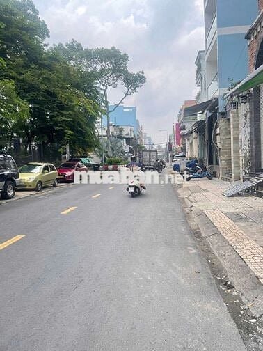 Cho thuê nhà nguyên căn hẻm xe tải Mai Xuân Thưởng Q.6