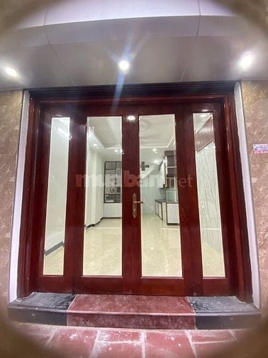  BÁN NHÀ tổ 13 Thạch Bàn phường Long Biên, 30m2x 4,5 tầng hiện đại