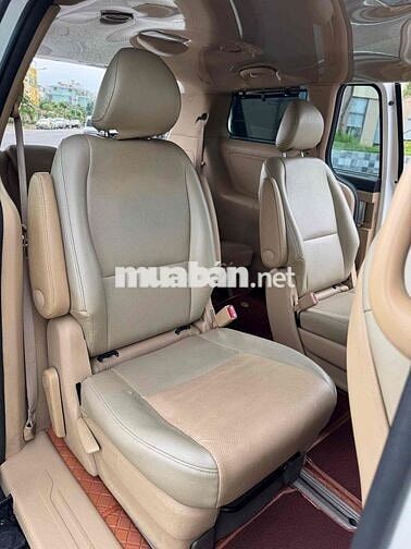 Kia Sedona 2018 máy  dầu 2.2 bản tiêu chuẩn