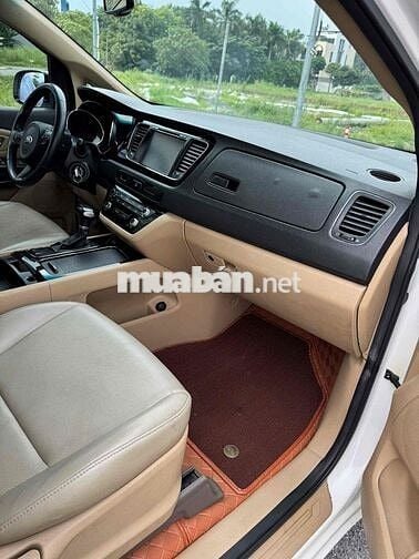 Kia Sedona 2018 máy  dầu 2.2 bản tiêu chuẩn