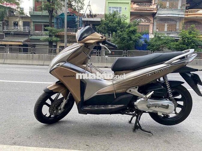 Honda airblade fi êm đẹp như hình