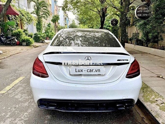 Mercedes Benz C Class 2019 C 300 AMG - 63000 km