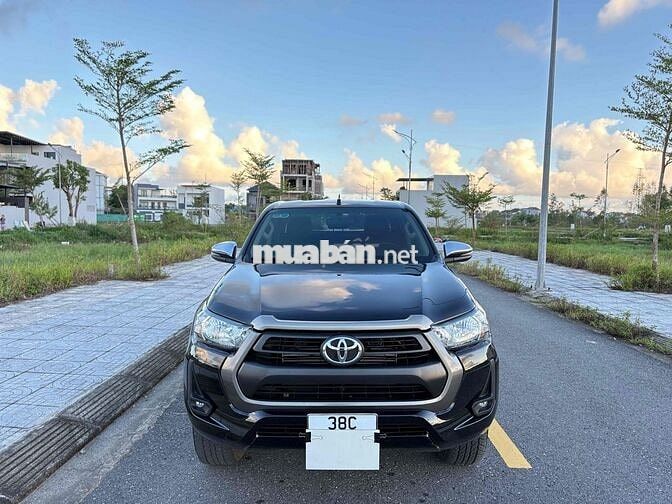 Toyota Hilux 2021 2.4E 4x2 AT - 75000 km