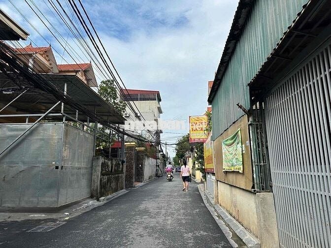 🏡 NHÔ 3 Tỷ - LÔ GÓC - FULL THỔ CƯ- ĐƯỜNG THÔNG- GẦN CẦU THĂNG LONG- CẦ