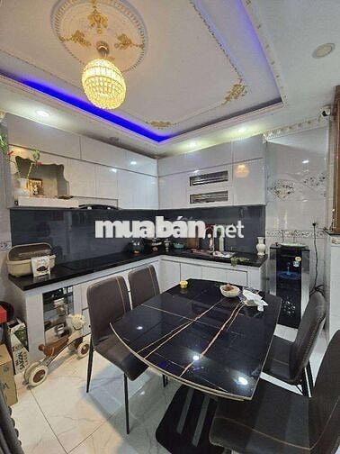 Nhà Siêu Hot , Hẻm Xe Tải có vỉa hè , Phân lô vip , Tham Lương , BT