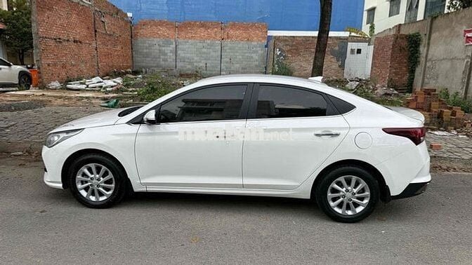 Xuat canh Hyundai Accent 2021 1.4 AT - 58000 km
