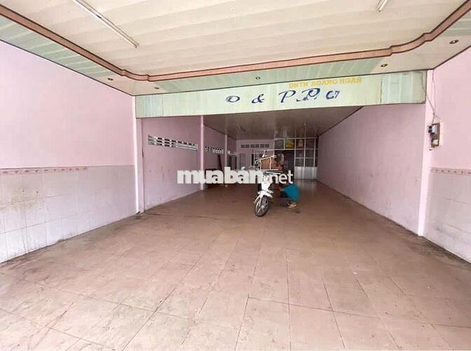 Cần bán gấp căn nhà MT ở xã Phước Vĩnh An , Củ Chi 177m2 SHR giá 940tr