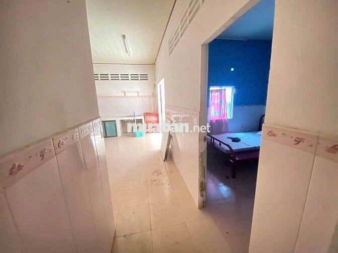 Cần bán gấp căn nhà MT ở xã Phước Vĩnh An , Củ Chi 177m2 SHR giá 940tr