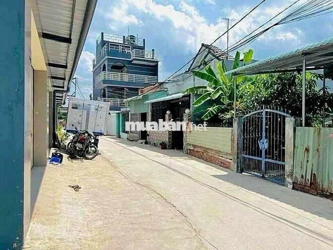 Gần trung tâm thương mại Thị trấn Thủ Thừa, 100m2, sát bến xư Thủ Thừa