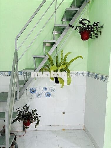 275tr nhà nhỏ Hóc Môn, DT: 3.5m-7m 1 trệt 1 lầu, đang cho thuê 2,2tr