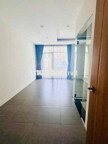 Nhà Đẹp Ngay Ngã 4 Bình Phước Quốc Lộ 13 Xe hơi ngủ trong nhà 69m2