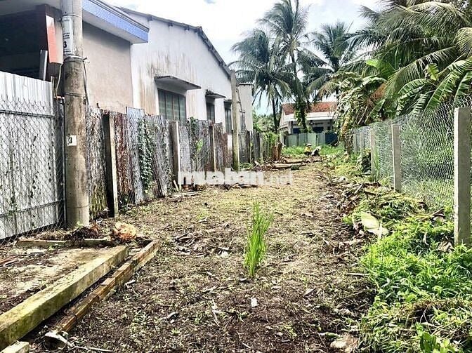 Đất mặt tiền đường nhựa Cột Cờ, cách Quảng Trường 1km