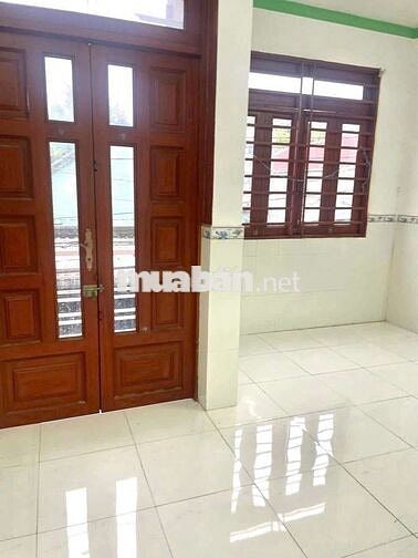 Cho thuê nhà Lầu Trệt gần chợ Dĩ An 1