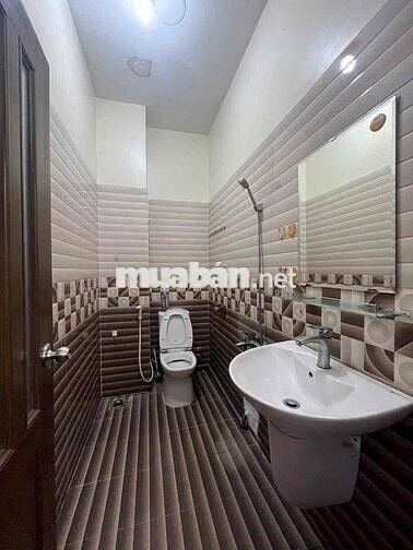 SIÊU PHẨM PHÒNG CỬA SỔ TO ĐẦY ĐỦ NỘI THẤT NGAY CHỢ BẮC HẢI, GẦN HUFLIT