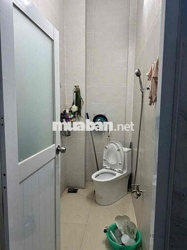 Nhà 4,2X18 , 3 PN , ĐHT 02 , giá tốt , *** , hot hot hot