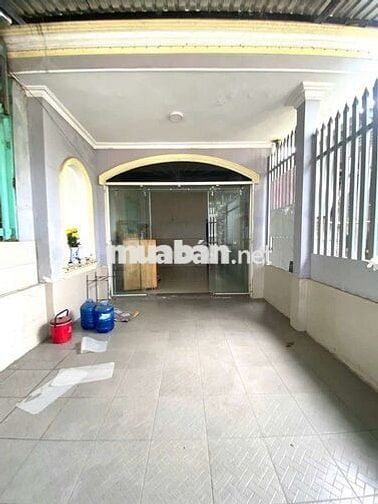 Cho thuê nhà mặt tiền gần chợ Đoàn Thị Kia