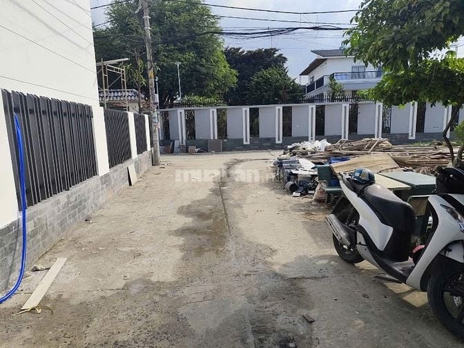 BÁN CĂN BIỆT THỰ MINI XINH XẮN NGANG 9,2M TẠI HÓC MÔN 
