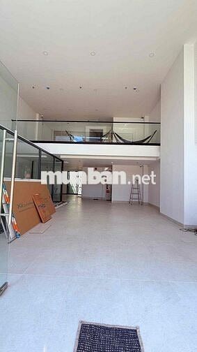 MẶT BẰNG KINH DOANH SẦM UẤT 200m2 tự do kinh doanh cà phê, văn phòng.
