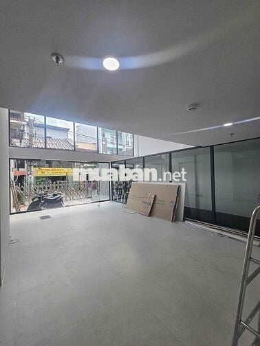 MẶT BẰNG KINH DOANH SẦM UẤT 200m2 tự do kinh doanh cà phê, văn phòng.