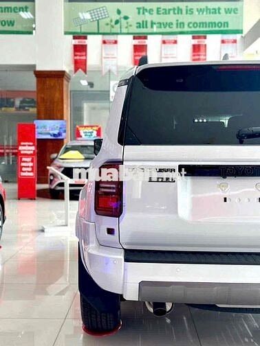 Toyota Land Cruiser Prado 2025 Cửa sổ trời đơn