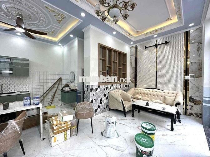 Nhà 2 lầu mới hoàn thiện hẻm tổ 7B sau Đa Khoa Trung Ương