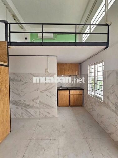 Cho thuê phòng ban công, có gác, diện tích 25m2- đh Sư Phạm Kỹ Thuật