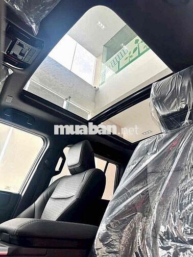 Toyota Land Cruiser Prado 2025 Cửa sổ trời đơn