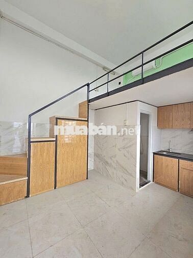 Cho thuê phòng ban công, có gác, diện tích 25m2- đh Sư Phạm Kỹ Thuật
