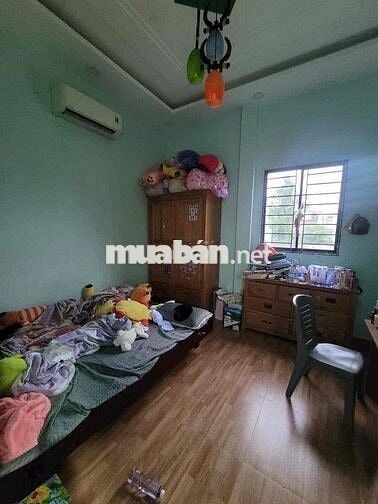 Nhà 1trệt 1 lầu , 5 Phòng ngủ , Giá Tốt