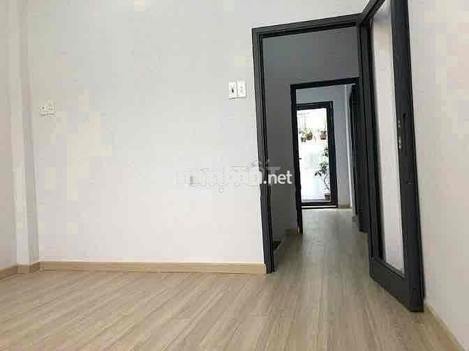Cho thuê ncc 1 trệt 1 lầu mặt tiền rộng 70m2 ở phan văn trị bình thanh