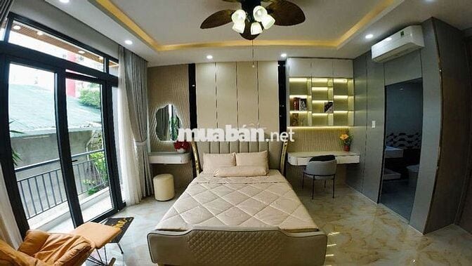 🔥 NHÀ ĐẸP KHU ĐỒNG BỘ CÓ THANG MÁY, XE HƠI NGỦ TRONG NHÀ.