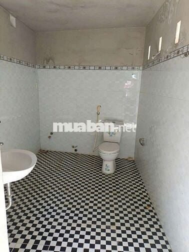 Cho thuê nhà sân vườn đường Trần Xuân Độ gần chợ Bến Đình