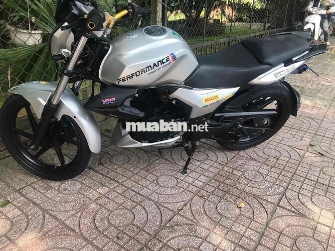em muốn bán xe motor 150cc y hình