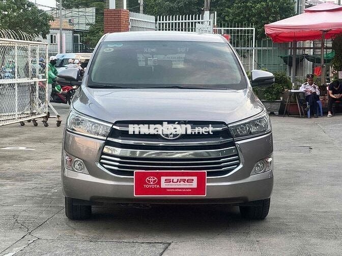 Innova 2018 2.0G xe còn keng có thương thảo giá