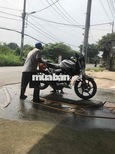 em muốn bán xe motor 150cc y hình