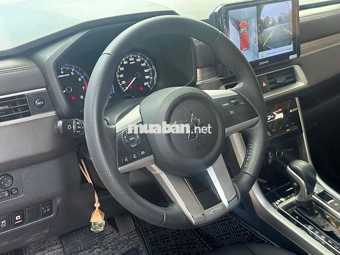 Mitsubishi Xpander 2023 AT Premium - 610000 km