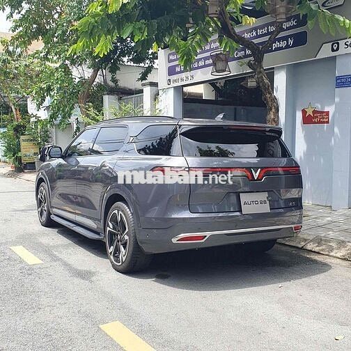 VF9 Plus 24 đký 25 - Lướt 4.000km - XHĐ cao