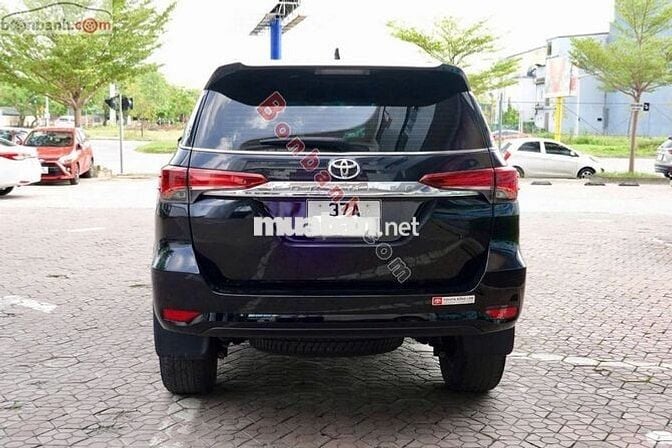 Xe Toyota Fortuner 2.8V 4x4 AT 2018 - 855 Triệu
