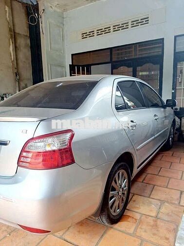 Chính chủ bán xe Toyota vios 2013