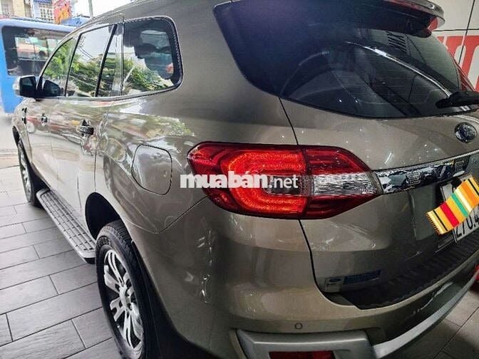 Ford everest AT dầu sản xuất 2016 Giá Đình
