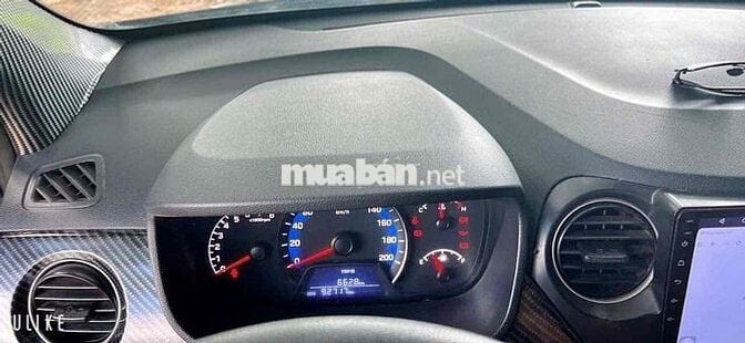 Hyundai Grand i10 2019 1.2 BASE - 930000 km