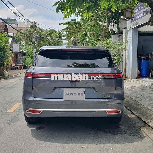 VF9 Plus 24 đký 25 - Lướt 4.000km - XHĐ cao