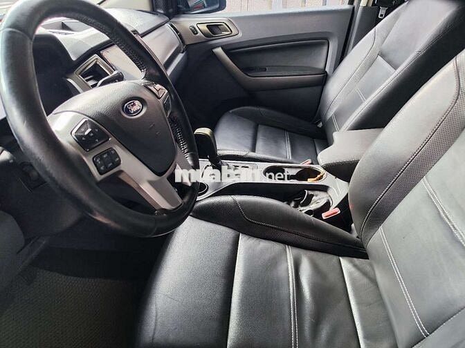 Ford everest AT dầu sản xuất 2016 Giá Đình