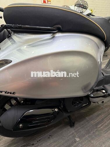 Vespa sprint bạc posche , chính chủ