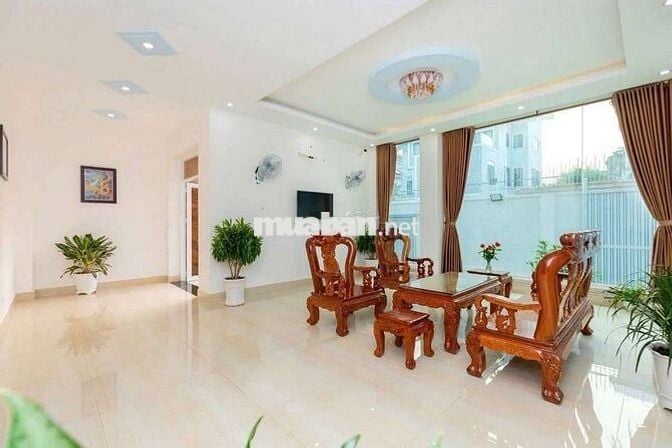 Cho thuê villa hồ bơi 9PN full nội thất ở hoặc kinh doanh homestay
